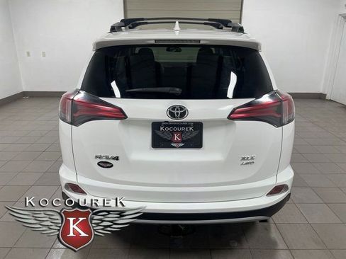 Used 2017 Toyota RAV4 XLE w/ All Weather Liner Package AWD/4WD image 5