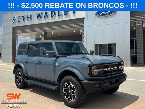 New 2025 Ford Bronco Outer Banks image 1