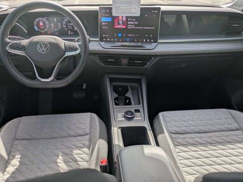 Certified 2026 Volkswagen Tiguan S FWD image 15