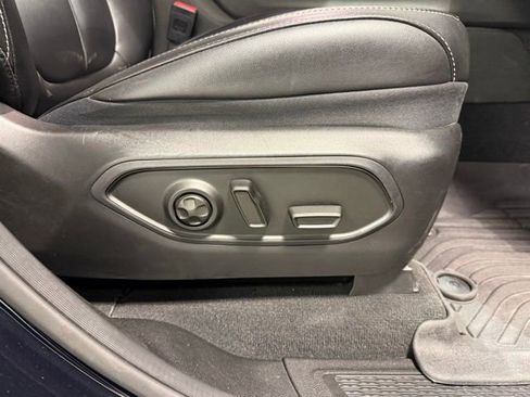 Used 2024 Jeep Grand Cherokee Limited AWD/4WD image 31
