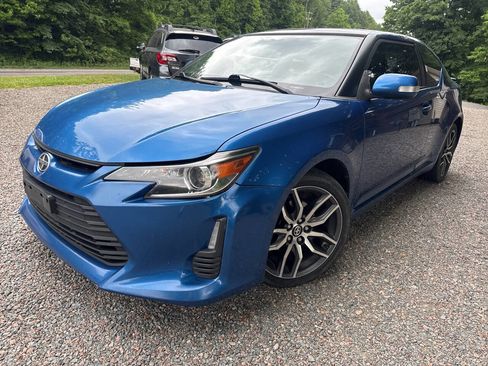 Used 2015 Scion tC FWD image 1