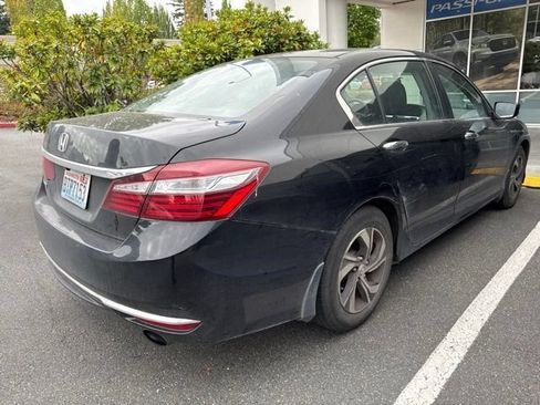 Used 2016 Honda Accord LX image 4