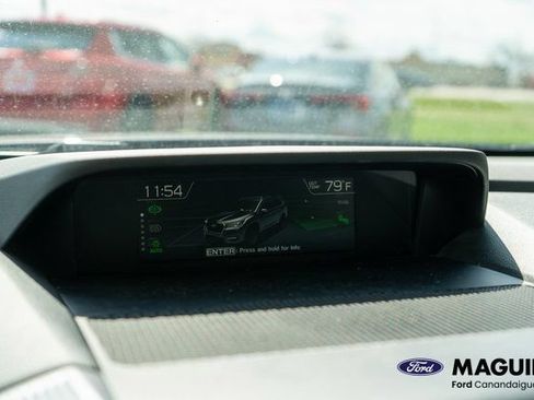 Used 2022 Subaru Ascent Limited AWD/4WD image 29