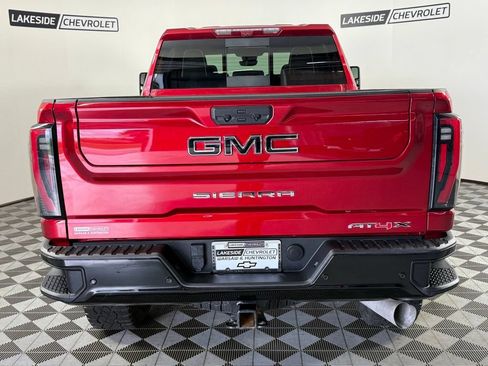 Used 2024 GMC Sierra 2500 AT4X AWD/4WD image 5
