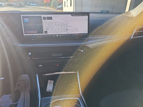 New 2025 BMW 330i xDrive Sedan w/ Premium Package image 21