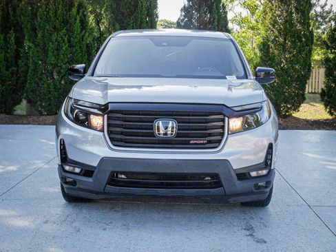 Certified 2023 Honda Ridgeline Sport image 3