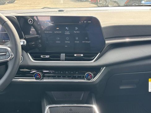 New 2026 Chevrolet Equinox LT FWD image 8