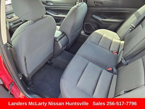 Used 2024 Nissan Altima 2.5 SV FWD image 14