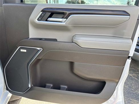 Used 2022 GMC Sierra 1500 SLT image 18