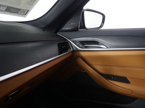 Used 2023 BMW 530i w/ M Sport Package RWD image 26