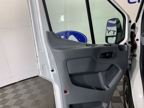 Used 2018 Ford Transit 150 130 Medium Roof image 14