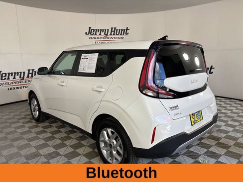 Used 2025 Kia Soul LX image 7