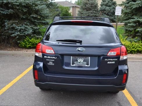 Used 2012 Subaru Outback 2.5i Premium w/ All-Weather Pkg image 12