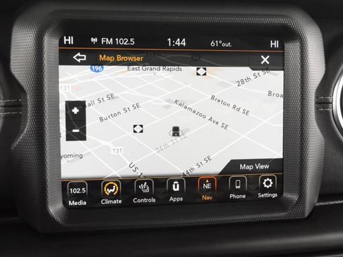 Used 2021 Jeep Wrangler Unlimited Sahara w/ Uconnect 4C Nav & Sound Group image 20