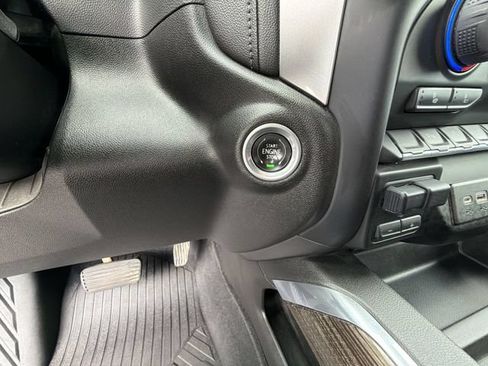 Certified 2022 Chevrolet Silverado 1500 RST w/ All Star Edition Plus AWD/4WD image 17