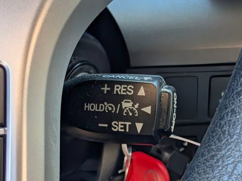 Used 2018 Toyota Tundra SR5 w/ SR5 Upgrade Package RWD image 28