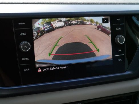 Certified 2022 Volkswagen Taos SE AWD/4WD image 31