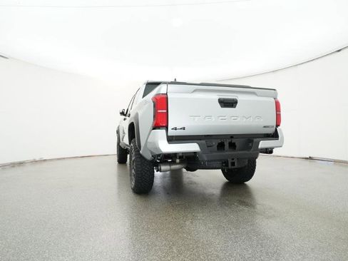 New 2025 Toyota Tacoma TRD Off-Road AWD/4WD image 44