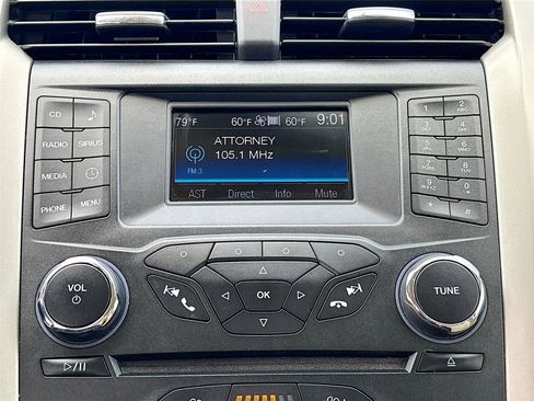 Used 2015 Ford Fusion SE w/ Equipment Group 502A FWD image 14