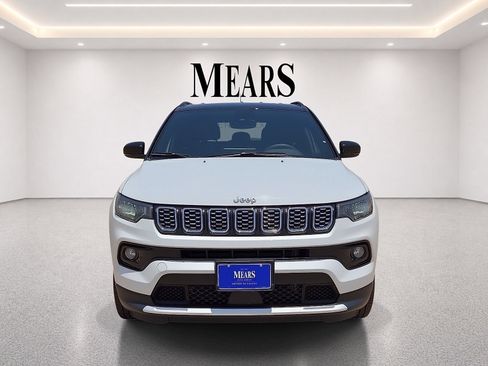 Used 2025 Jeep Compass Limited AWD/4WD image 8