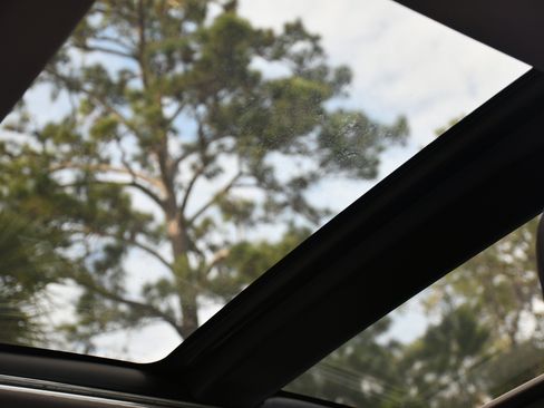 Certified 2019 Toyota Camry XLE image 14