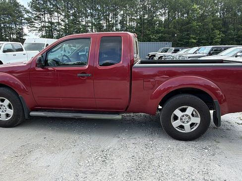 Used 2007 Nissan Frontier SE w/ SE Value Truck Pkg RWD image 11