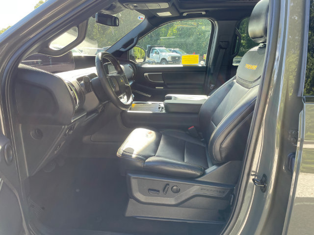 Used 2025 Ford Expedition Tremor AWD/4WD image 40