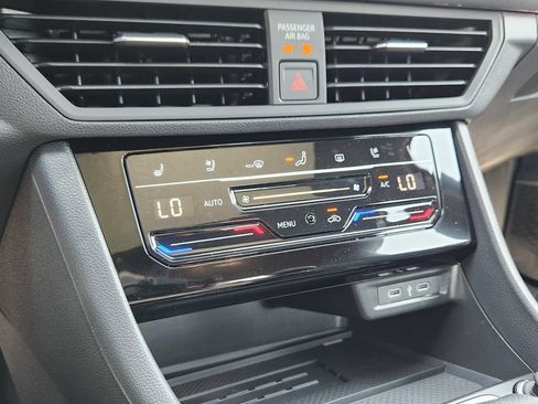 New 2026 Volkswagen Jetta GLI Autobahn FWD image 9