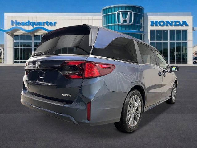 New 2027 Honda Odyssey Touring image 3