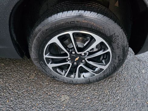 Used 2024 Chevrolet TrailBlazer LT w/ Convenience Package image 9