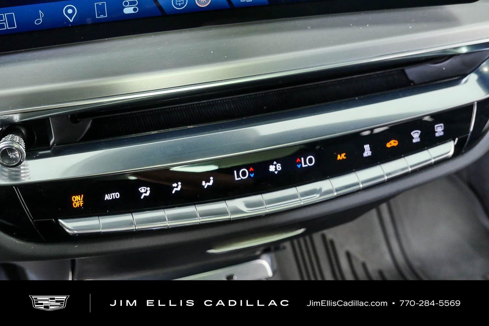 Used 2024 Cadillac Lyriq Luxury AWD/4WD image 16