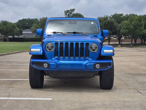 Used 2022 Jeep Wrangler Unlimited Sahara AWD/4WD image 8
