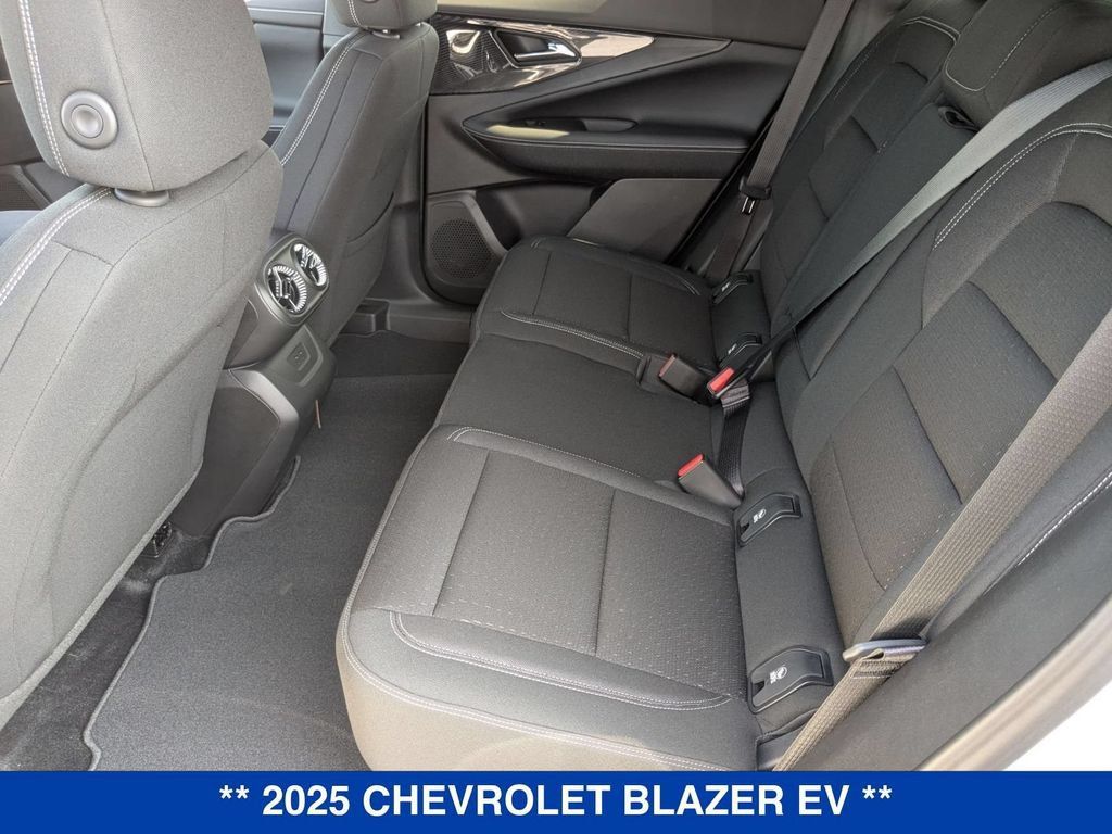 New 2025 Chevrolet Blazer EV LT AWD/4WD image 23