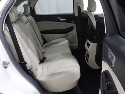 Used 2016 Ford Edge Titanium w/ Equipment Group 301A AWD/4WD image 27