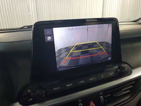 Certified 2022 Kia Forte LXS w/ LXS Technology Package image 25