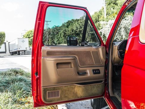 Used 1989 Ford Bronco image 24