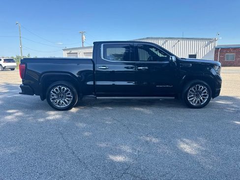 Used 2025 GMC Sierra 1500 Denali Ultimate AWD/4WD image 6