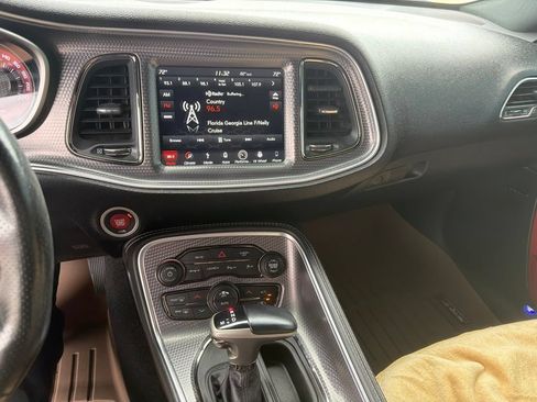 Used 2019 Dodge Challenger SRT Hellcat Redeye RWD image 10