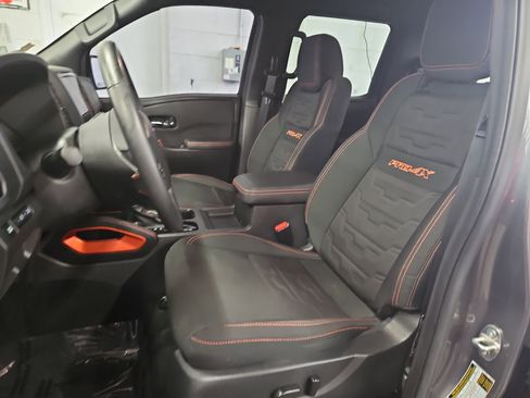 Used 2024 Nissan Frontier PRO-4X w/ Off-Road Protection Package image 8