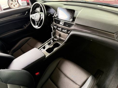 Used 2018 Honda Accord Sport image 26