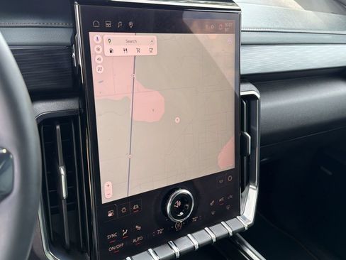 Certified 2025 GMC Acadia AT4 AWD/4WD image 22