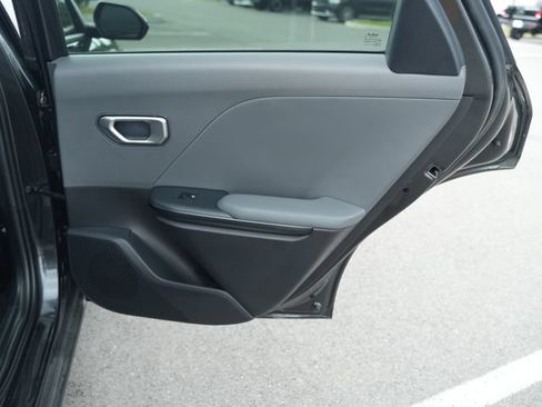Used 2025 Kia K4 FWD image 23