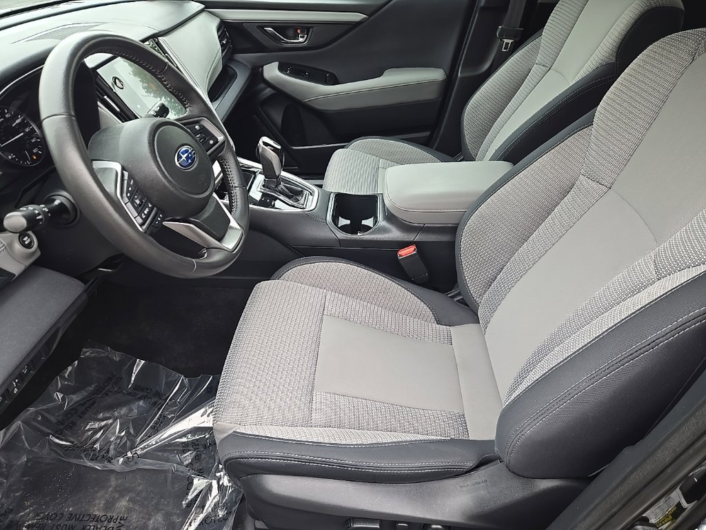 Used 2024 Subaru Outback Premium AWD/4WD image 27