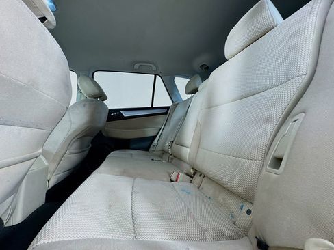 Used 2019 Subaru Outback 2.5i AWD/4WD image 29