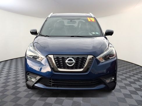 Used 2019 Nissan Kicks SR w/ SR Premium Package FWD image 2