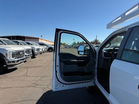 New 2026 Ford F250 XL w/ XL Chrome Package image 21