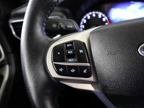 Used 2024 Ford Explorer XLT w/ Equipment Group 202A image 18