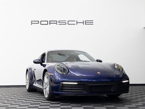 Certified 2022 Porsche 911 Carrera image 9