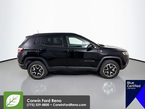 Used 2024 Jeep Compass Trailhawk AWD/4WD image 10