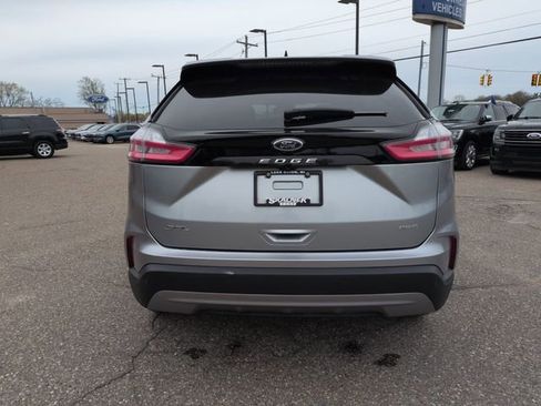 Certified 2023 Ford Edge SEL w/ Convenience Package AWD/4WD image 15